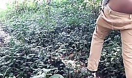Indiai mostohanővér hivatkozva Forest elkapott meztelenül elment
