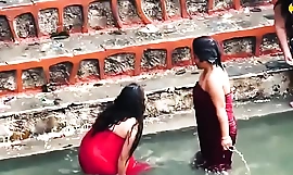 INDIAN WOMEN SHOW HER BUMB AND BRA Relative to RIVER